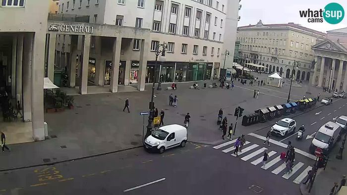 HD Live Webcam Triest - Piazza della Borsa