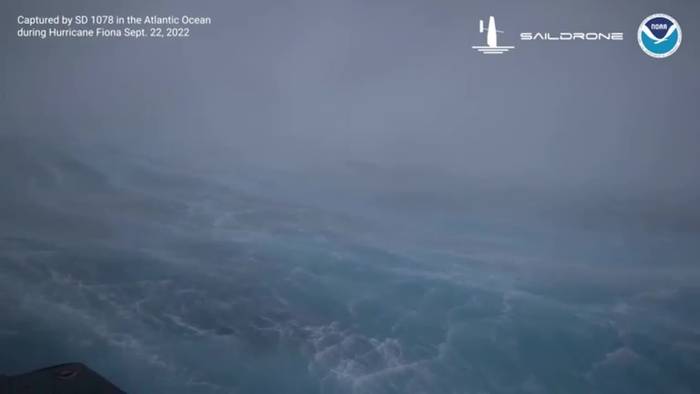 Segeldrohne macht spektakuläre Aufnahmen während Hurrikan FIONA