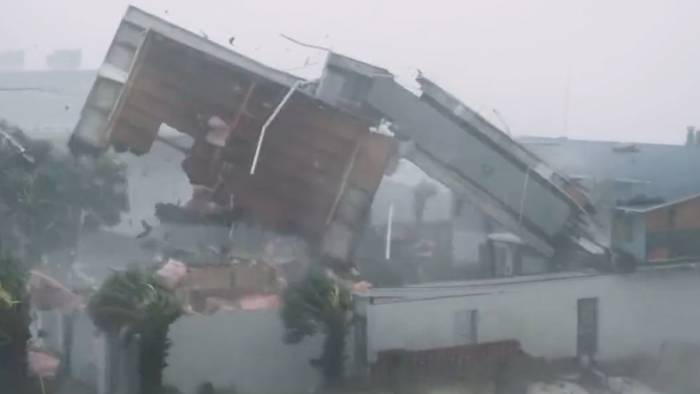 Katastrophale Sturmschäden: IAN reißt Häuser, Boote und Autos mit sich