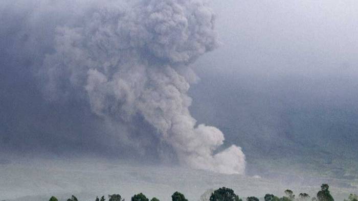 Lava und Ascheregen: Vulkan Semeru auf Java erneut ausgebrochen