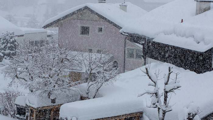 Schneechaos in den Alpen: Darum schneit es dort so kräftig