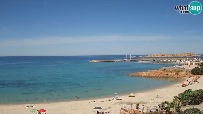 HD Live Webcam Isola Rossa Strand - Live-Ansicht der atemberaubenden Küstenlinie von Sardinien