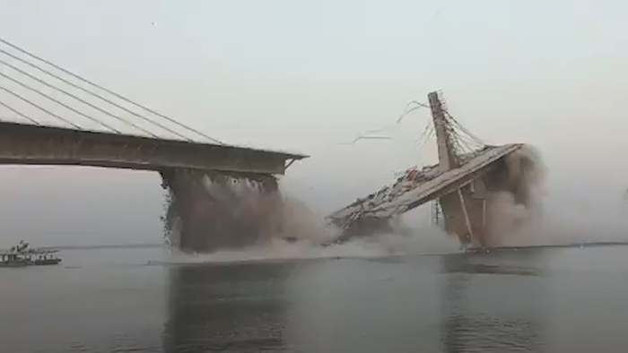 Pfusch am Bau? Brücke über Ganges stürzt spektakulär ein