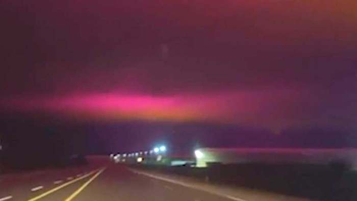 Keine Nordlichter: Himmel über Ontario leuchtet bunt