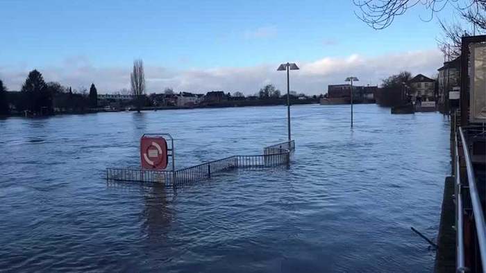 Weihnachten vorbei, Hochwasser bleibt: Anspannung in Deutschland hält an