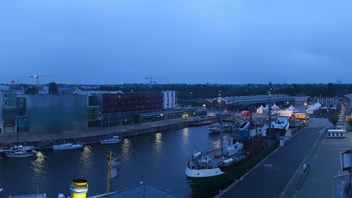 HD Live Webcam Bremerhaven - Fischereihafen