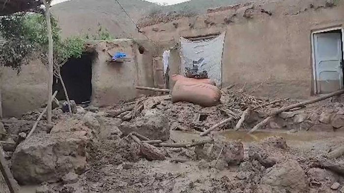 Dorf verwüstet: Tödliche Sturzfluten in Afghanistan