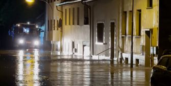 Schwere Überflutungen im Saarland: Rettungskräfte im Großeinsatz