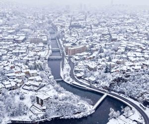 Schneesturm im Balkan: 170.000 Haushalte ohne Strom - Alpen-Wanderer in Not