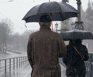 Wetter morgen am Donnerstag: Schnee, Schneeregen und örtlich Glätte