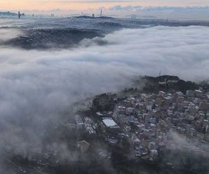 Zahlreiche Flüge nach Istanbul fallen aus: Dichter Nebel am Bosporus