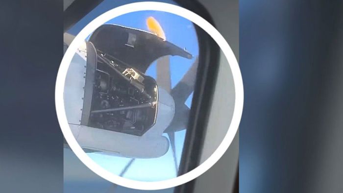 Flugzeugteil flattert in der Luft: Passagiere filmen Schockmomente | wetter.com