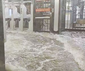 U-Bahn unter Wasser: New Yorker kämpfen mit Überschwemmungen