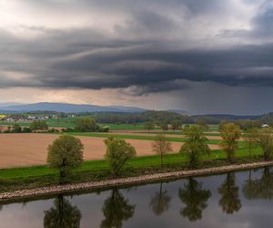 Wetter morgen am Donnerstag: Zahlreiche kräftige Schauer und einzelne Gewitter
