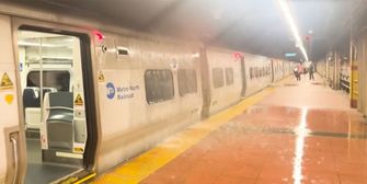 Auch Züge betroffen: Starkregen und Überflutungen in New York