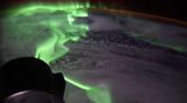 Aurora Australis: Spektakuläre Südlichter aus dem All gefilmt
